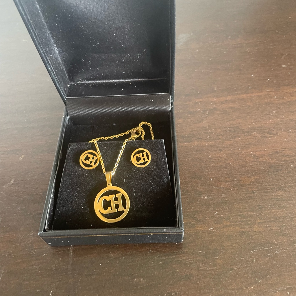 Gold Jewelry Set